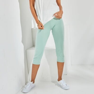 Однотонні брюки 3/4