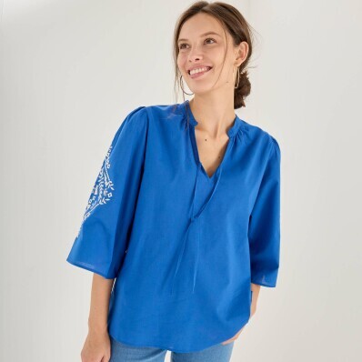 Blúzka s výšivkou a 3/4_x000D_
naberanými rukávmi