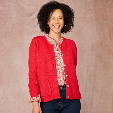 В'язаний пуловер з візерунком