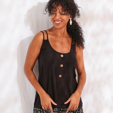 Top de culoare solidă cu nasturi