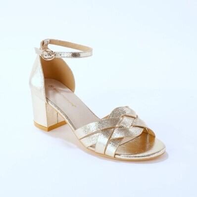 Sandały na złotym obcasie