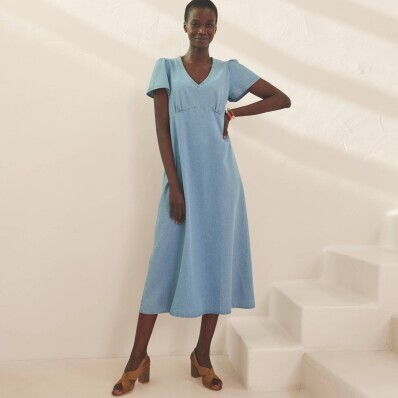 Midi džínsové šaty s rozšírenými
rukávmi