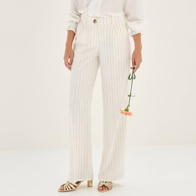 Široké pruhované nohavice s pukmi a prímesou ľanu
