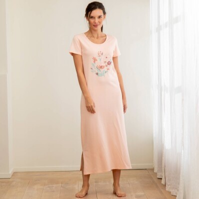 Dlouhá noční košile s krátkými rukávy a potiskem květin