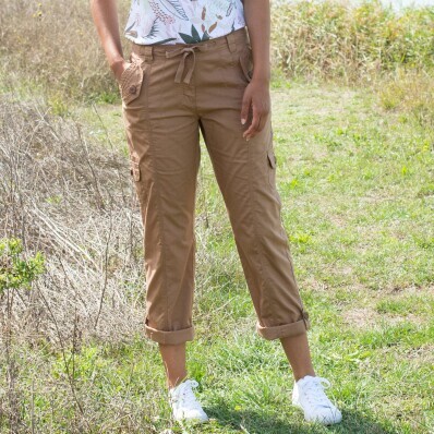 Nohavice s vreckami z plátna