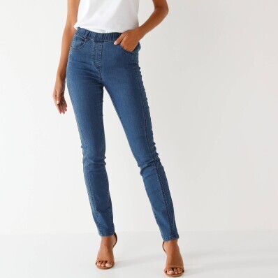 Strečové denimové džegíny v členitom strihu