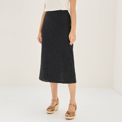 Čipková midi sukňa s
rozparkom