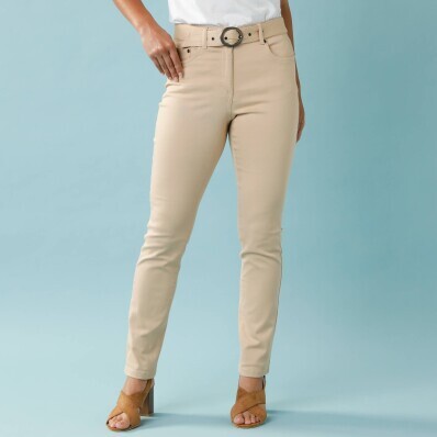 Rovné kalhoty s páskem pro menší postavu