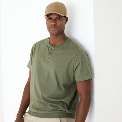 Tričko Henley s výstřihem na knoflíčky a krátkými rukávy, z bio bavlny