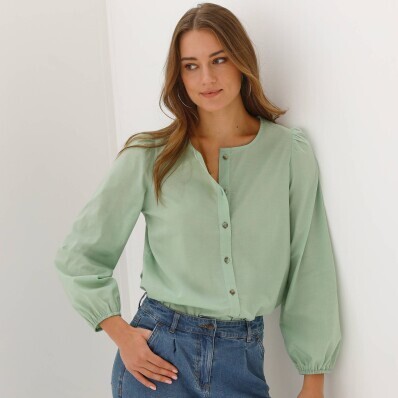 Jednofarebná blúzka s okrúhlym výstrihom