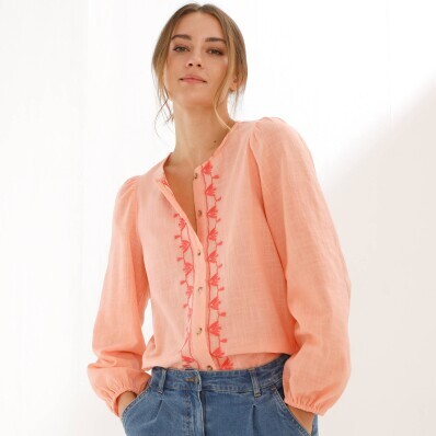 Blúzka s výšivkou a okrúhlym výstrihom