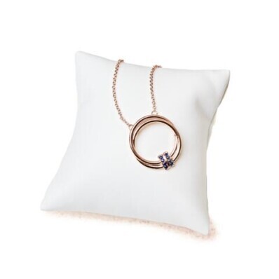 Řetízek s přívěskem z pravých safírů