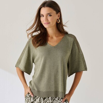 Bluzka z szerokimi rękawami do łokci wykonana z dzianiny z metalicznymi włóknami