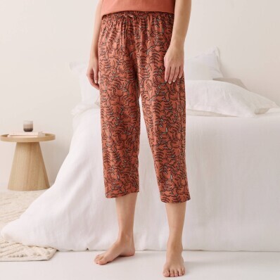 Spodnie piżamowe 3/4 z nadrukiem liści i ściągaczem