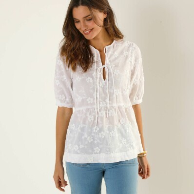 Halenka se zavázáním a 3D květy