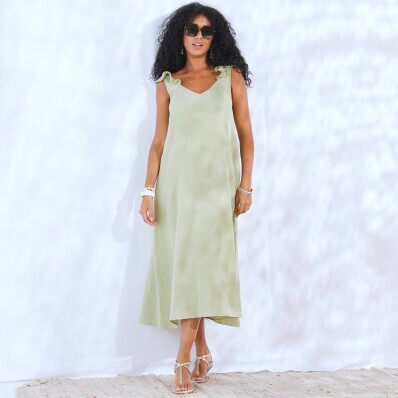 Dlhé šaty z mušelínu s volánikmi na pleciach