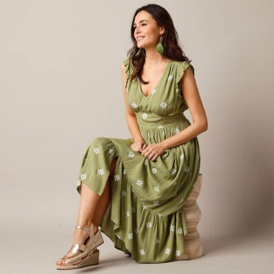 Hosszú, mintás ruha, krepp