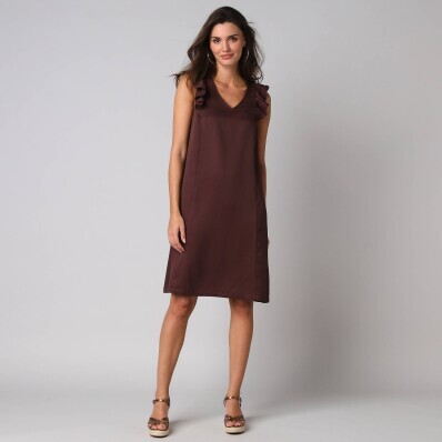 Rövid, egyszínű ruha V-nyakkal