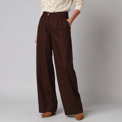 Široké jednobarevné kalhoty se záševky