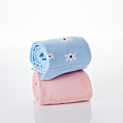 2 páry jemných kompresních podkolenek Květy