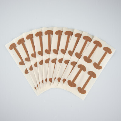 Korekční proužky na nehty na nohou