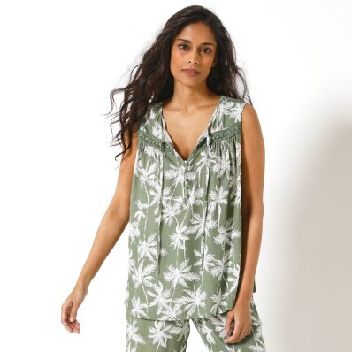 Długi top z dekoltem zapinanym na guziki, nadrukiem i makramą