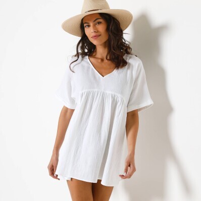 Муслінова туніка з V-подібним вирізом та короткими рукавами