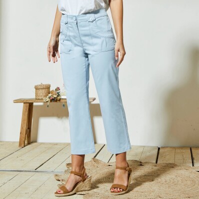 Pantaloni 3/4 elastici și drepți