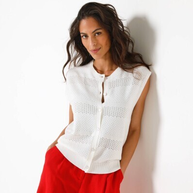 Ажурна блузка з ґудзиками