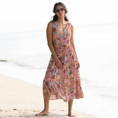 Dlouhé volánové šaty s potiskem