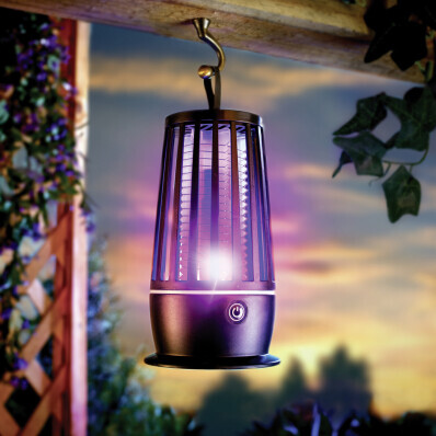 Lampa odpuzující hmyz