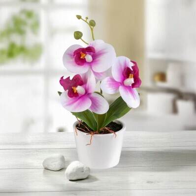 Mesterséges orchidea cserépben