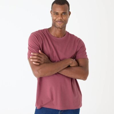 Tricou cu guler rotund și mâneci scurte