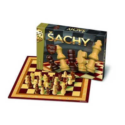 Šachy - dřevěné figurky