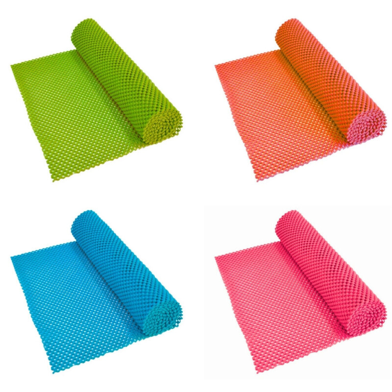 Protiskluz. podložka pěna 30*90cm (12/bal 120/krt)