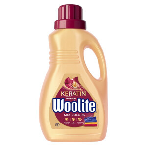 Woolite 900ml s keratinem na barevné prádlo (12/krt)